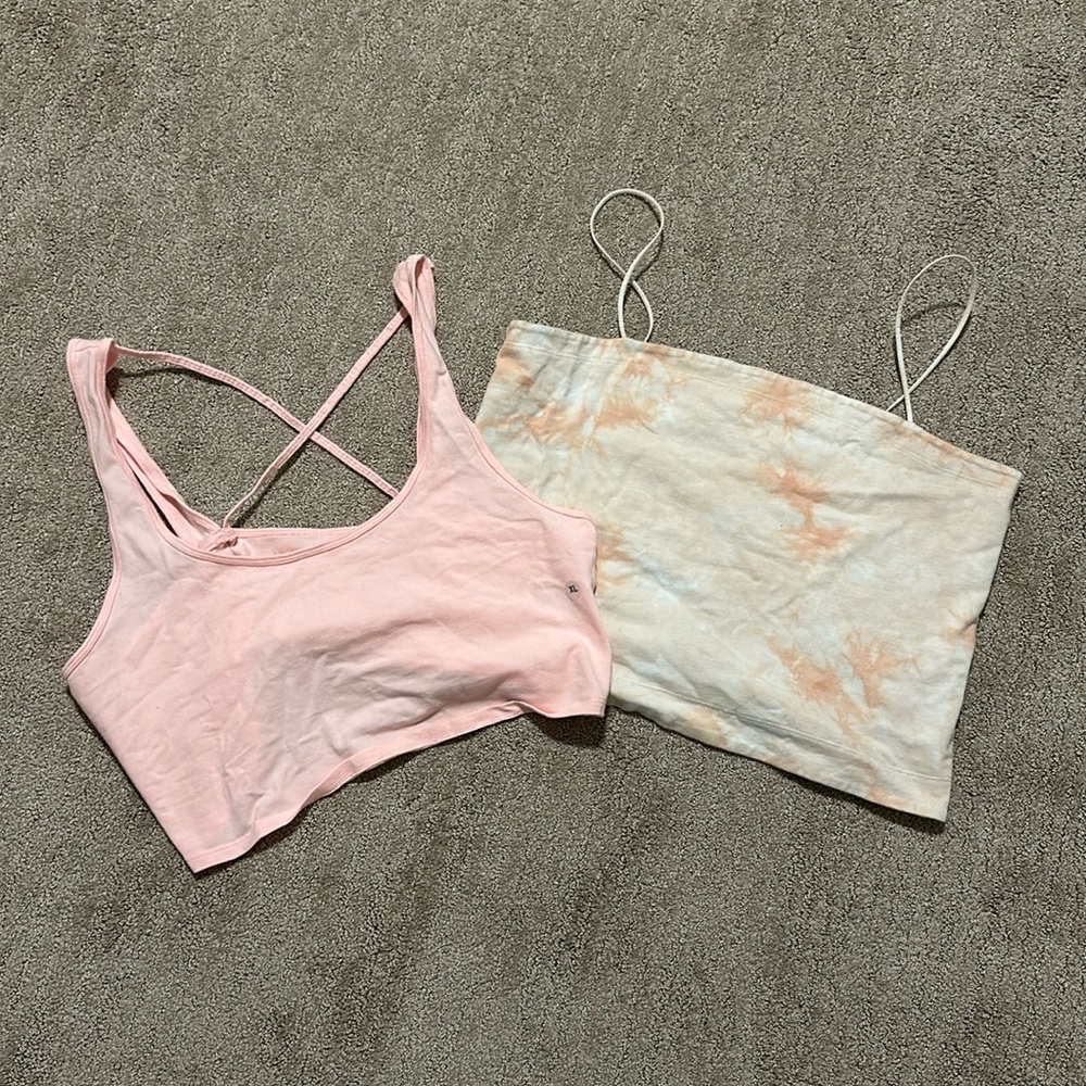 2 Women’s American Eagle Cropped Tank Tops